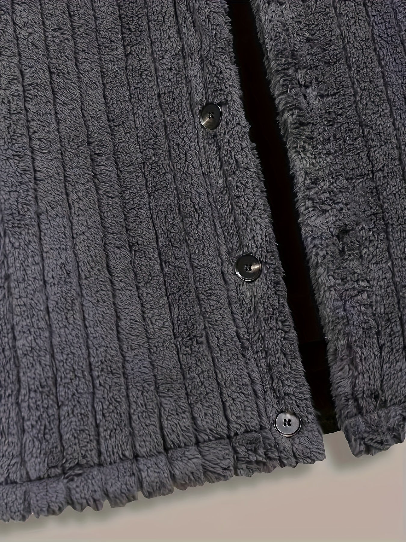 Axton™ | De Stedelijke Pluche