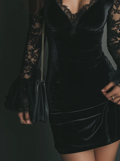 Alexia™ | Mini-jurk van fluweel en kant